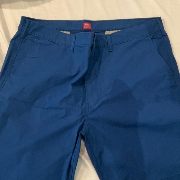 Levi’s Men's Blue Shorts - Picture 1 of 8